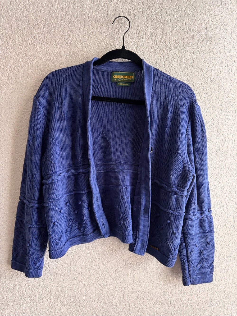 Vintage Geiger Cardigan Sweater in EUC 💙